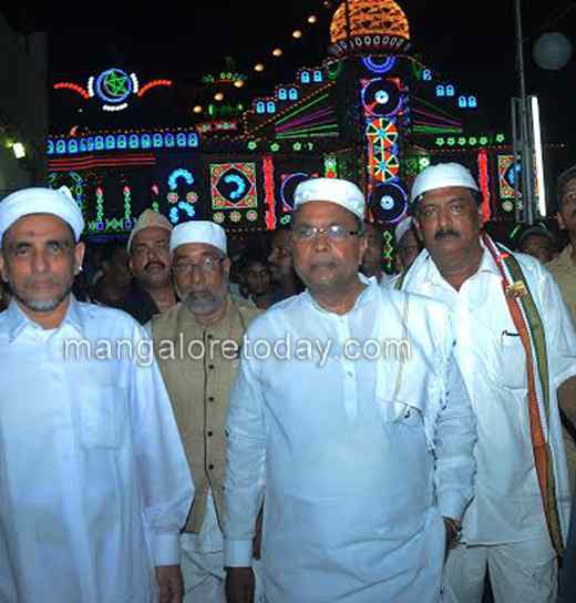 CM hails Ullal Dargah 4